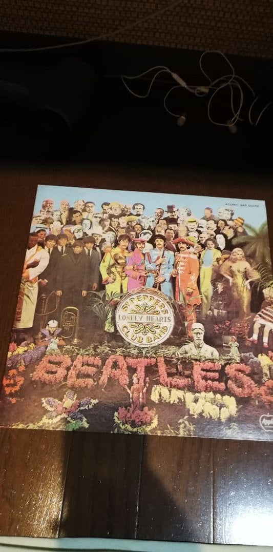 The Beatles Sgt. Pepper's Red Vinyl Record Used | Japansoundstore