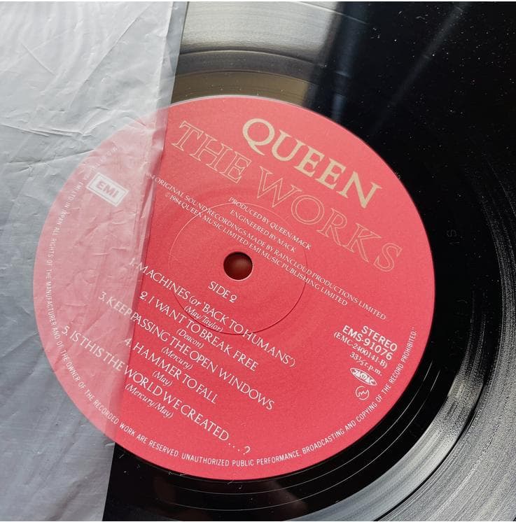Queen - The Works LP Japan Original w/ Obi & Poster 1984 EMI ZR28-1125