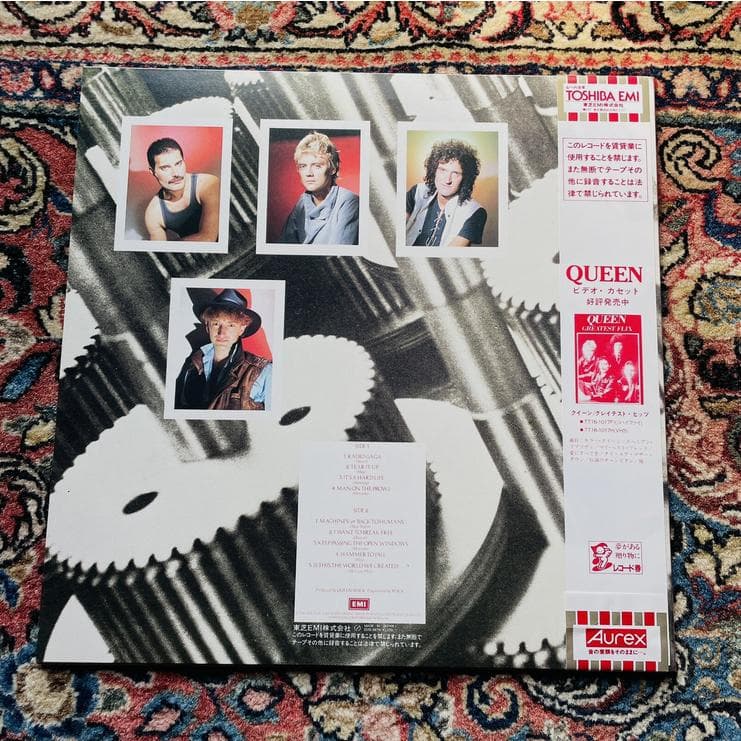 Queen - The Works LP Japan Original w/ Obi & Poster 1984 EMI ZR28-1125