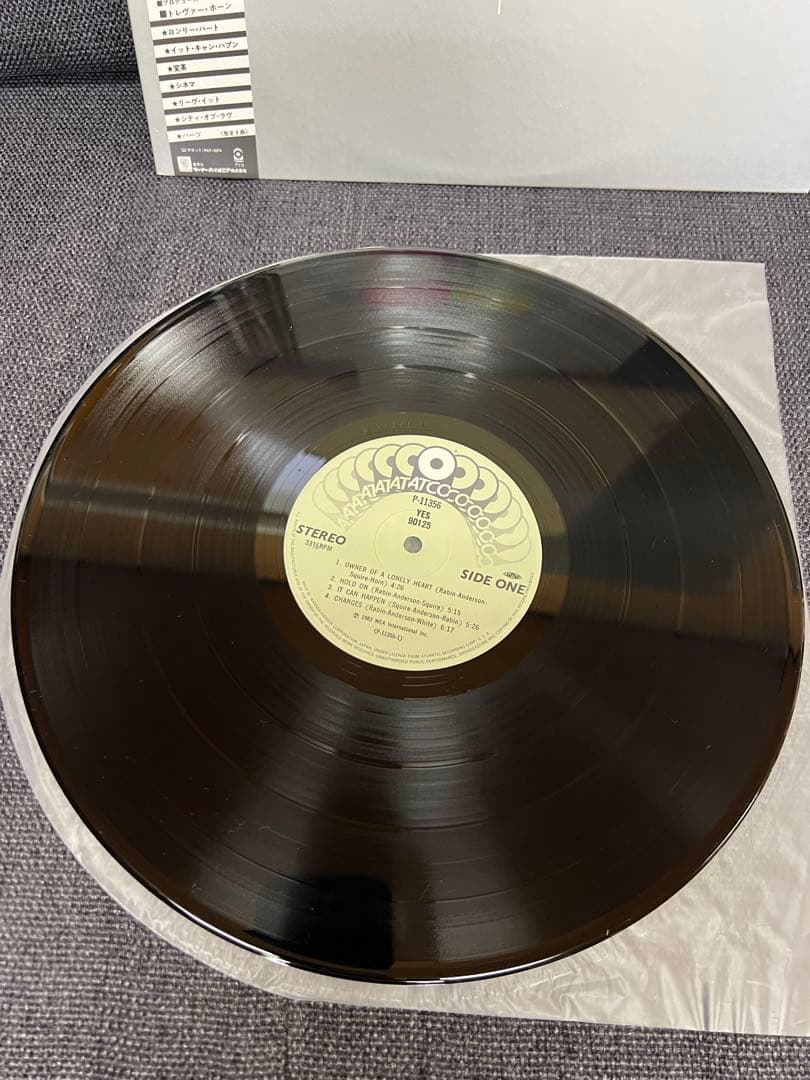Yes 90125 LP 1983 Japan Pressing Vinyl Record P-11356 with Obi Insert